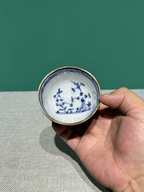 古玩陶瓷清代乾隆紫金釉青花花卉紋杯國慶放漏拍賣,當前價格888元