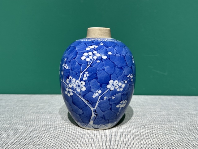 古玩陶瓷清代光緒細路冰梅紋罐真品鑒賞圖