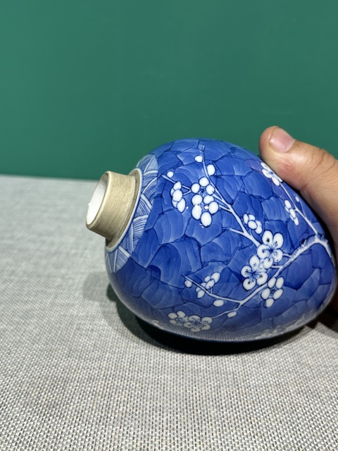 古玩陶瓷清代光緒細路冰梅紋罐真品鑒賞圖