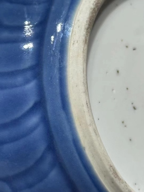 古玩陶瓷天藍釉刻花紋天球瓶真品鑒賞圖