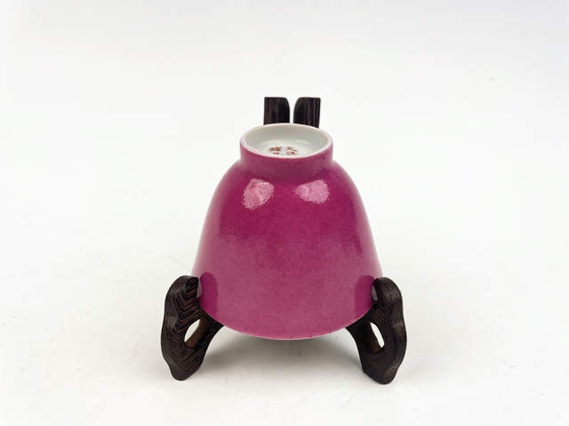 古玩陶瓷清末民初·胭脂紅鈴鐺杯拍賣，當前價格2000元