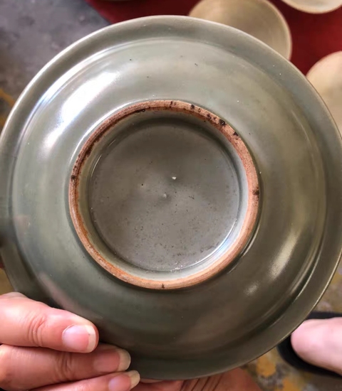 古玩陶瓷龍泉窯青釉洗真品鑒賞圖