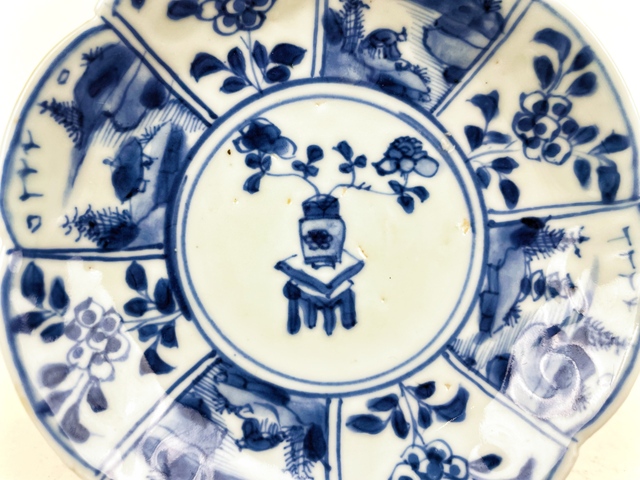 古玩陶瓷清康熙·青花山水人物花口盤拍賣，當(dāng)前價(jià)格549元