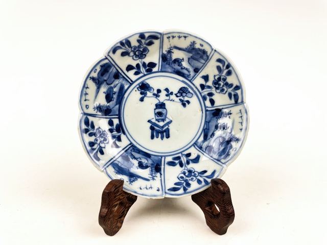 古玩陶瓷清康熙·青花山水人物花口盤拍賣，當(dāng)前價(jià)格549元