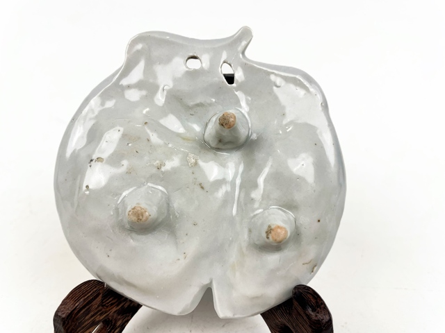 古玩陶瓷民國·德化桃形三足洗真品鑒賞圖