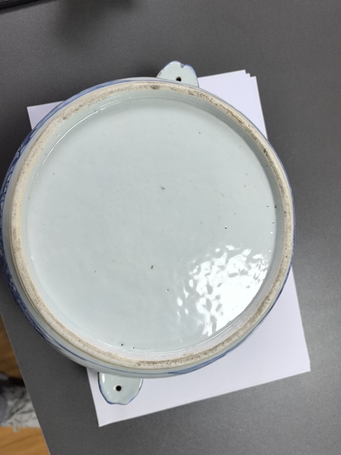 古玩陶瓷青花洞石花卉紋蓋缸真品鑒賞圖