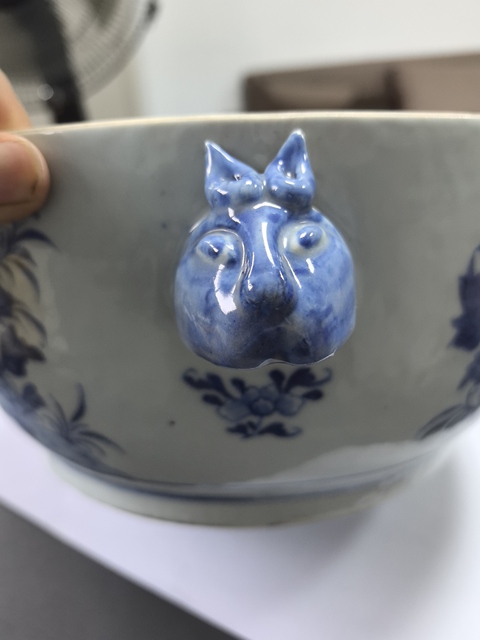 古玩陶瓷青花洞石花卉紋蓋缸真品鑒賞圖