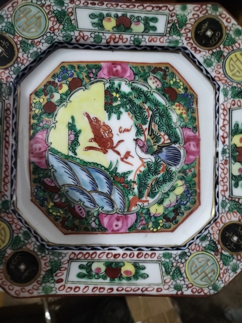 古玩陶瓷歡天喜地廣彩盤真品鑒賞圖