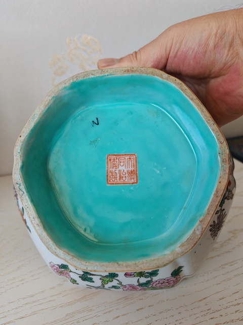 古玩陶瓷粉彩花鳥紋貢碗真品鑒賞圖