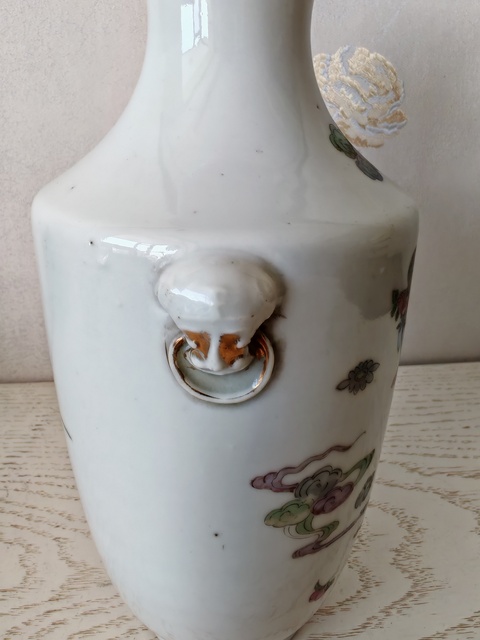 古玩陶瓷粉彩天女散花撇口瓶真品鑒賞圖