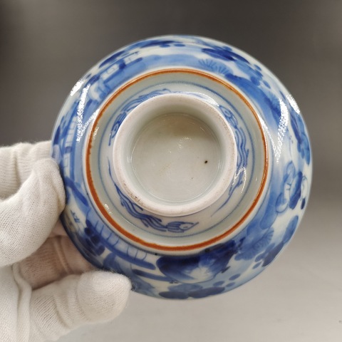 古玩陶瓷人物紋青花蓋碗真品鑒賞圖