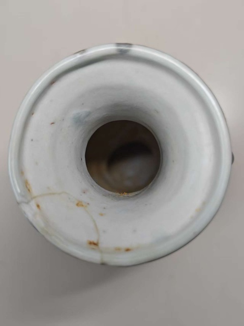 古玩陶瓷青花花卉紋盤口瓶真品鑒賞圖