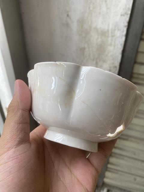 古玩陶瓷青白釉花口碗真品鑒賞圖