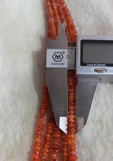 古玩玉器瑪瑙隨形珠串真品鑒賞圖