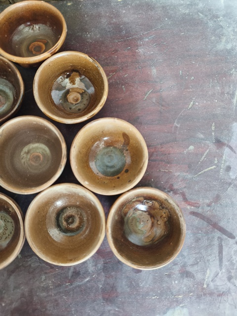 古玩陶瓷褐釉杯真品鑒賞圖