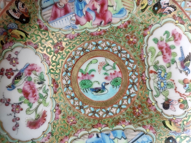 古玩陶瓷清晚期廣彩人物故事圖花鳥紋杯碟真品鑒賞圖