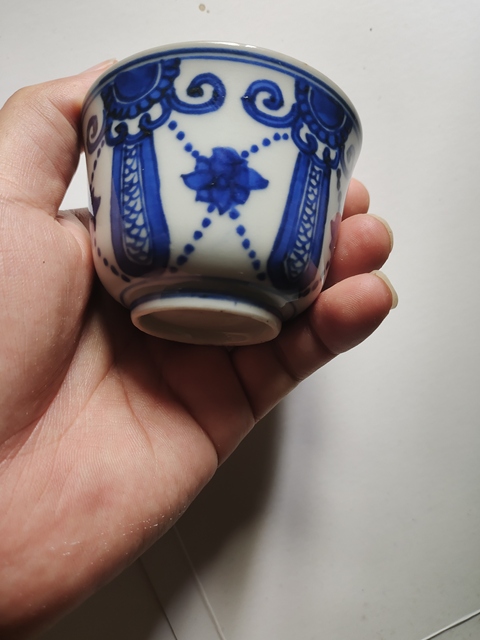 古玩陶瓷清初青花瓔珞紋杯真品鑒賞圖