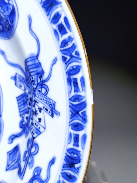 古玩陶瓷人物紋青花盤真品鑒賞圖