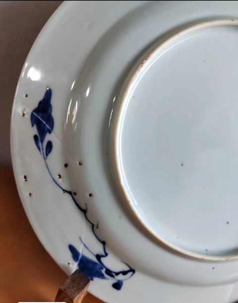 古玩陶瓷人物博古紋青花盤真品鑒賞圖