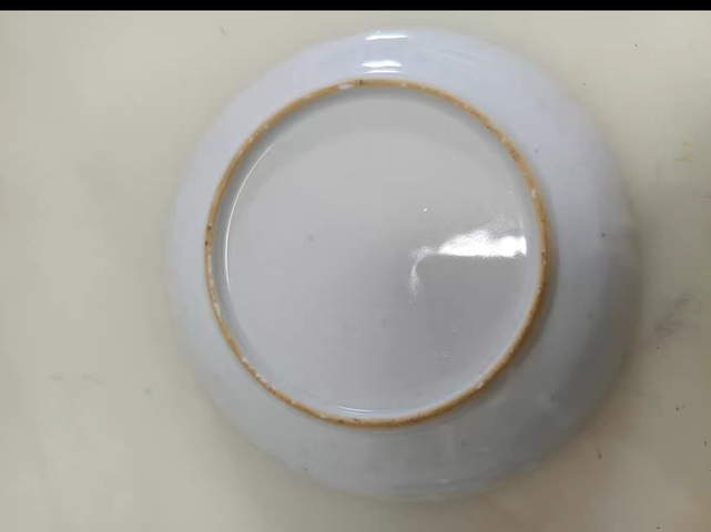 古玩陶瓷樓臺亭閣山水紋青花盤真品鑒賞圖
