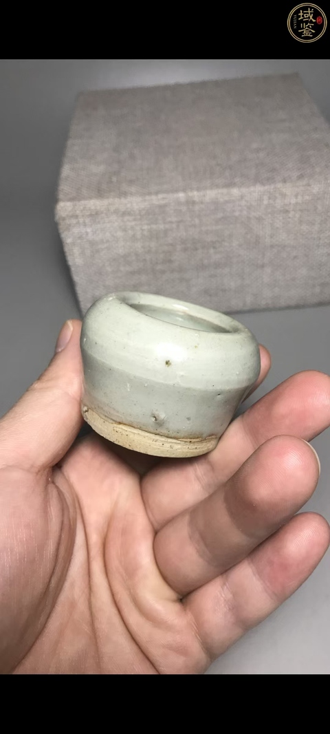 古玩陶瓷【明代】龍泉青瓷燭臺拍賣,當(dāng)前價格0元