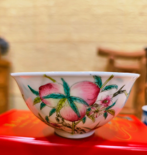 古玩陶瓷民國 粉彩壽桃紋碗真品鑒賞圖