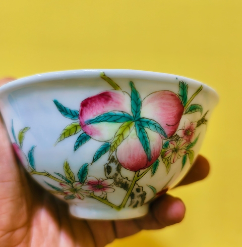 古玩陶瓷民國 粉彩壽桃紋碗真品鑒賞圖