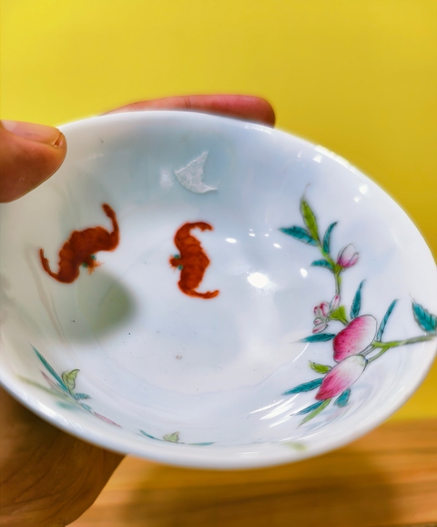 古玩陶瓷民國 粉彩壽桃紋碗真品鑒賞圖