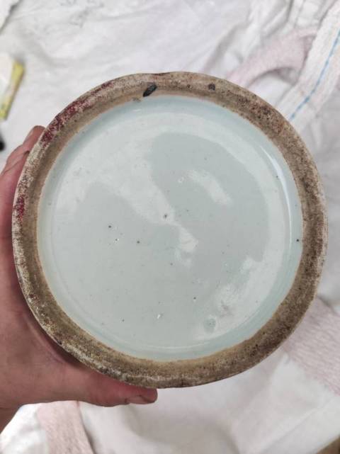 古玩陶瓷民國粉彩瓶真品鑒賞圖