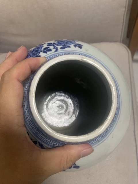 古玩陶瓷花鳥紋青花罐真品鑒賞圖
