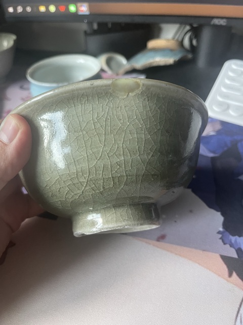 古玩陶瓷龍泉窯青釉碗真品鑒賞圖