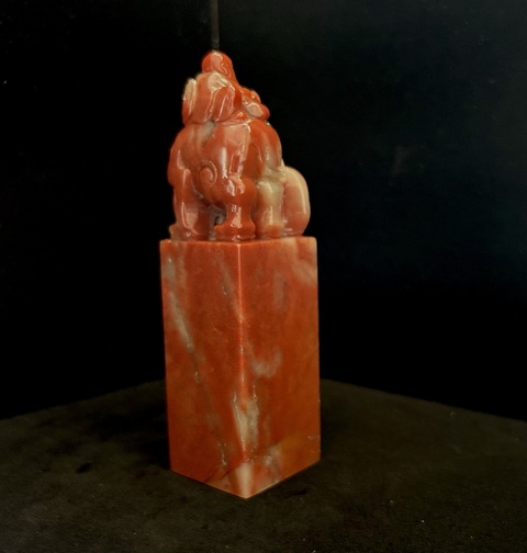 古玩雜項老撾石朱砂紅大印章真品鑒賞圖