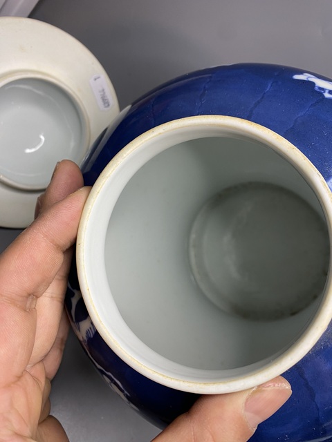 古玩陶瓷青花冰梅圖蓋罐真品鑒賞圖