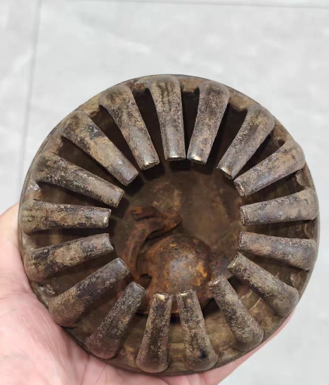 古玩銅器鈴鐺真品鑒賞圖