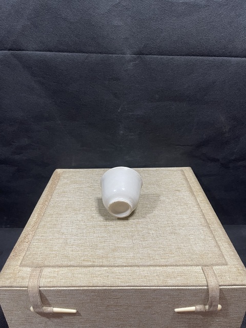 古玩陶瓷晚明德化窯白釉杯真品鑒賞圖