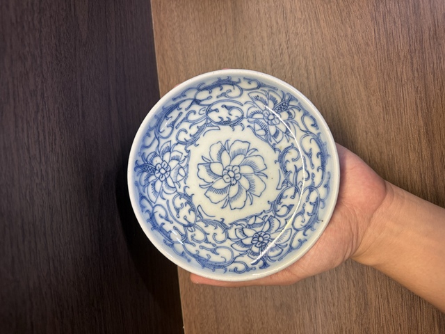 古玩陶瓷嘉慶淡描青花小碟真品鑒賞圖
