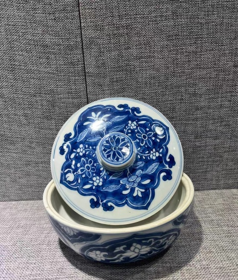 古玩陶瓷青花蓋盆真品鑒賞圖