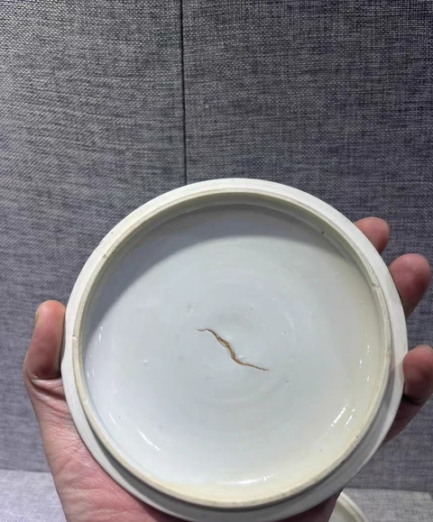 古玩陶瓷青花蓋盆真品鑒賞圖