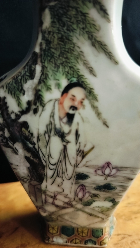 古玩陶瓷粉彩四愛圖六方瓶真品鑒賞圖