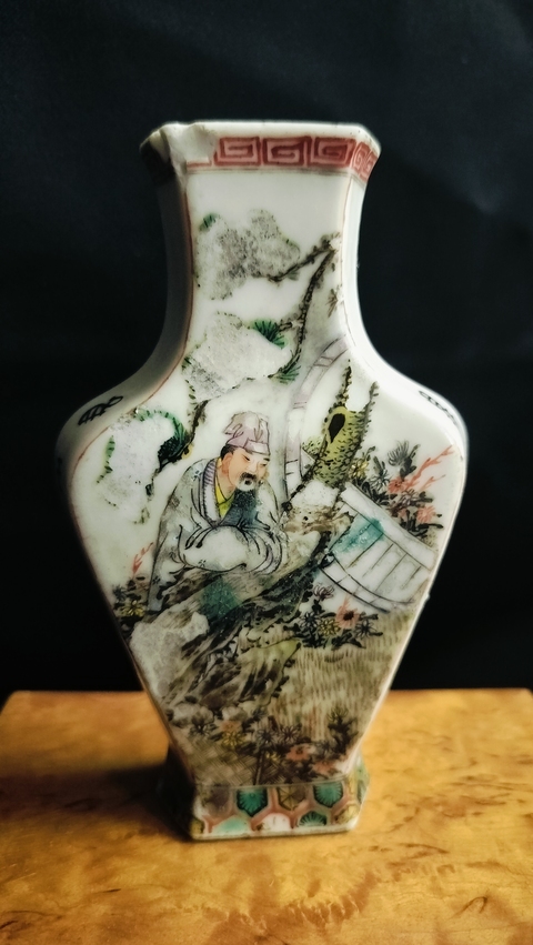 古玩陶瓷粉彩四愛圖六方瓶真品鑒賞圖