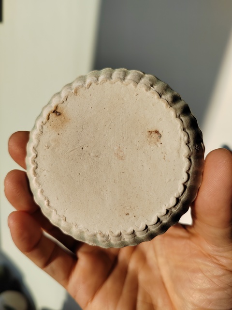 古玩陶瓷青白釉南瓜造型粉盒真品鑒賞圖