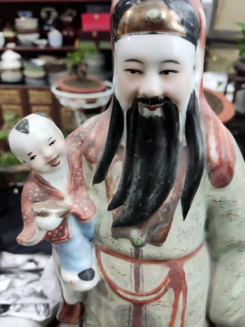 古玩陶瓷福星塑像真品鑒賞圖