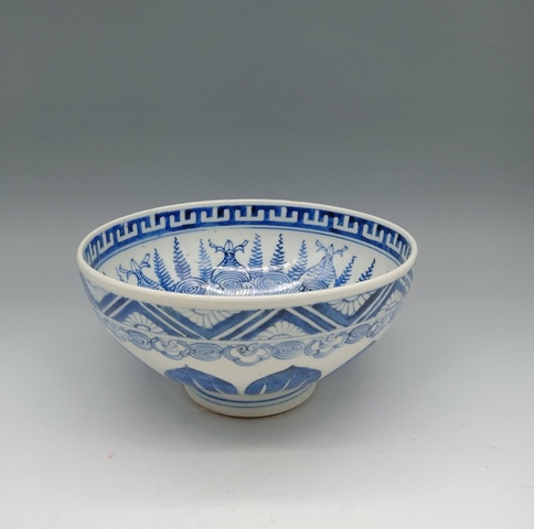 古玩陶瓷花卉紋青花雞心碗真品鑒賞圖
