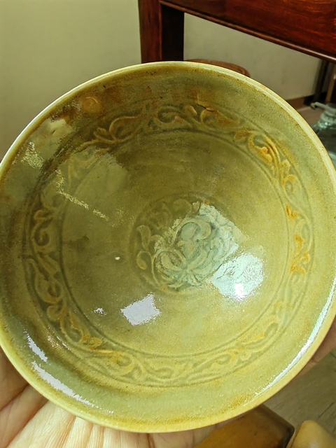 古玩陶瓷耀州窯印花碗真品鑒賞圖