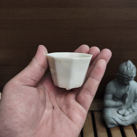 古玩陶瓷晚明德化窯白釉杯拍賣,當前價格88元
