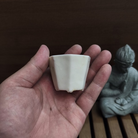 古玩陶瓷晚明德化窯白釉杯拍賣,當前價格88元
