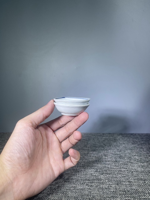 古玩陶瓷清晚期.青花團鶴紋小盤一對(筆舔)拍賣，當前價格0元