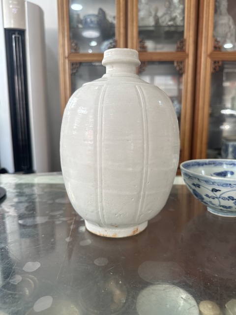 古玩陶瓷青白釉瓜棱梅瓶真品鑒賞圖