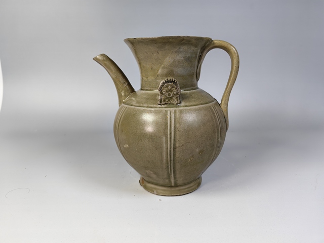 古玩陶瓷宋越窯青瓷雙系耳執壺真品鑒賞圖