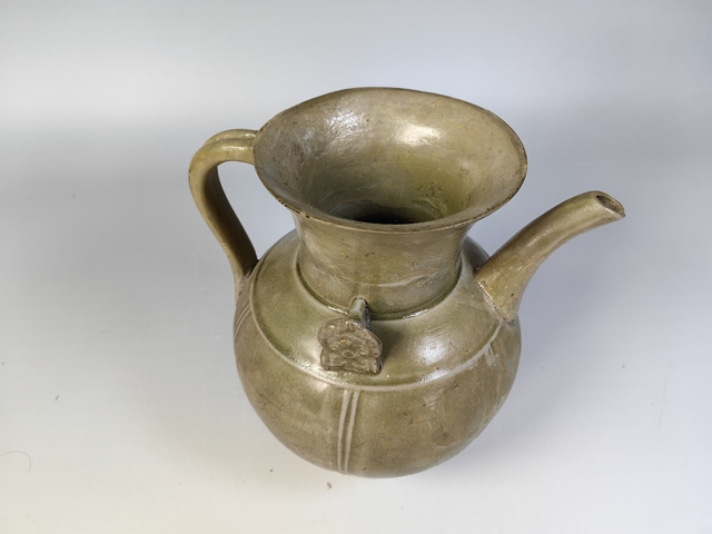 古玩陶瓷宋越窯青瓷雙系耳執壺真品鑒賞圖